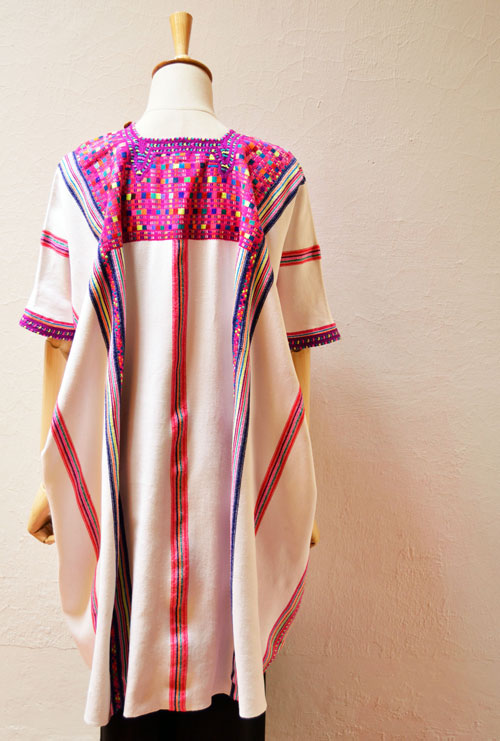 メキシコ刺繍ウィピル*サンファンカンクック/民族衣装/san juan cancuc