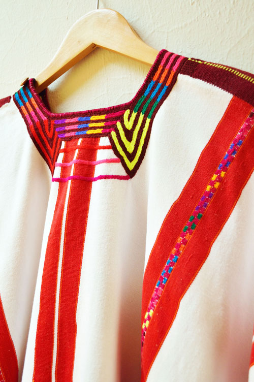 メキシコ刺繍ウィピル*オクスチュック/白/民族衣装/oxchuc* 〜*Chiquis
